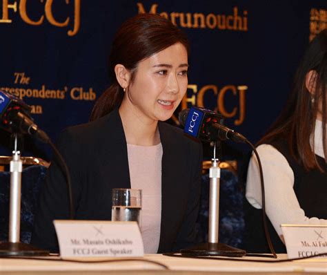 【画像】福原愛さん(36)のお ぱいがいくらなんでも生意気すぎ。